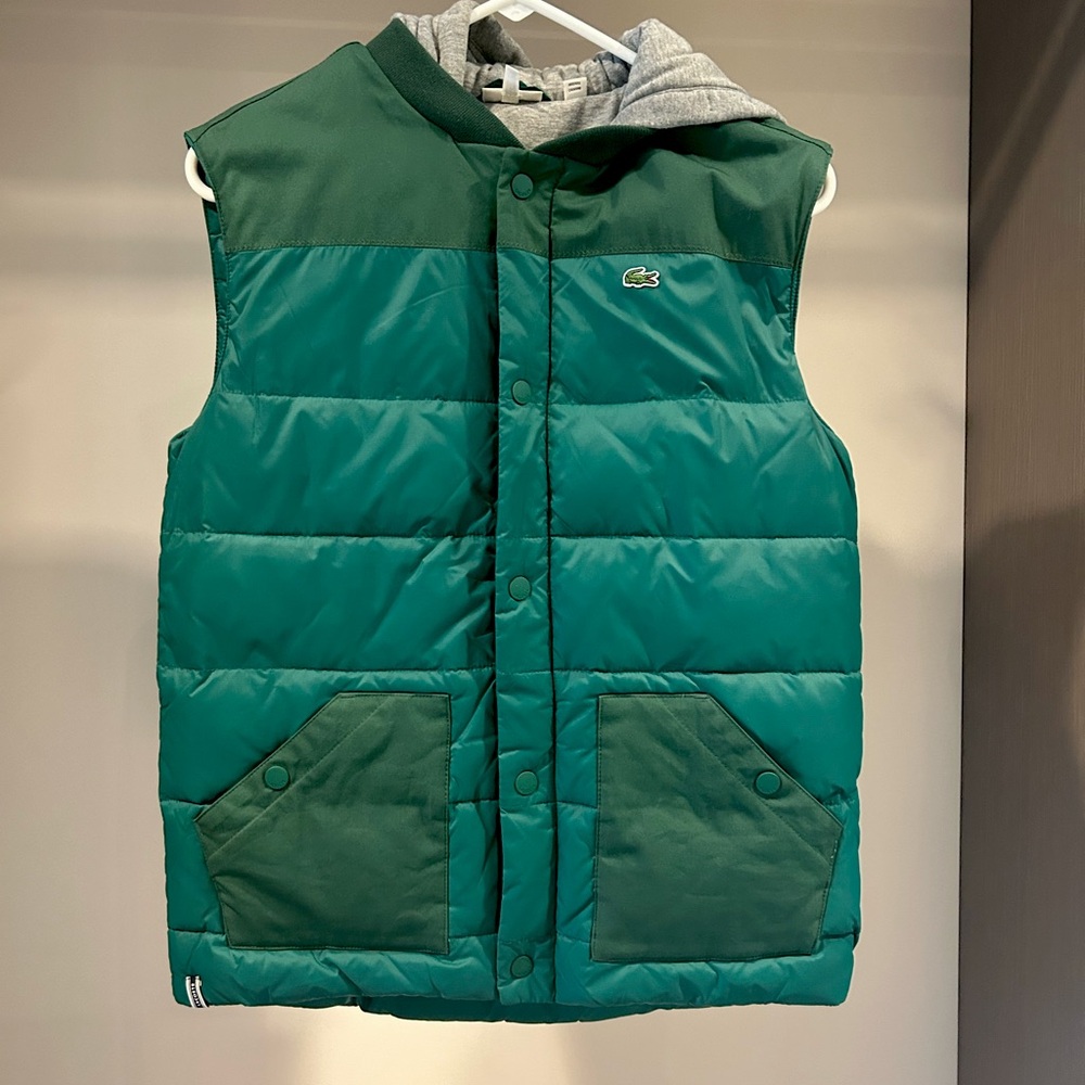 Hooded boys Lacoste fill zip vest. Like new never worn